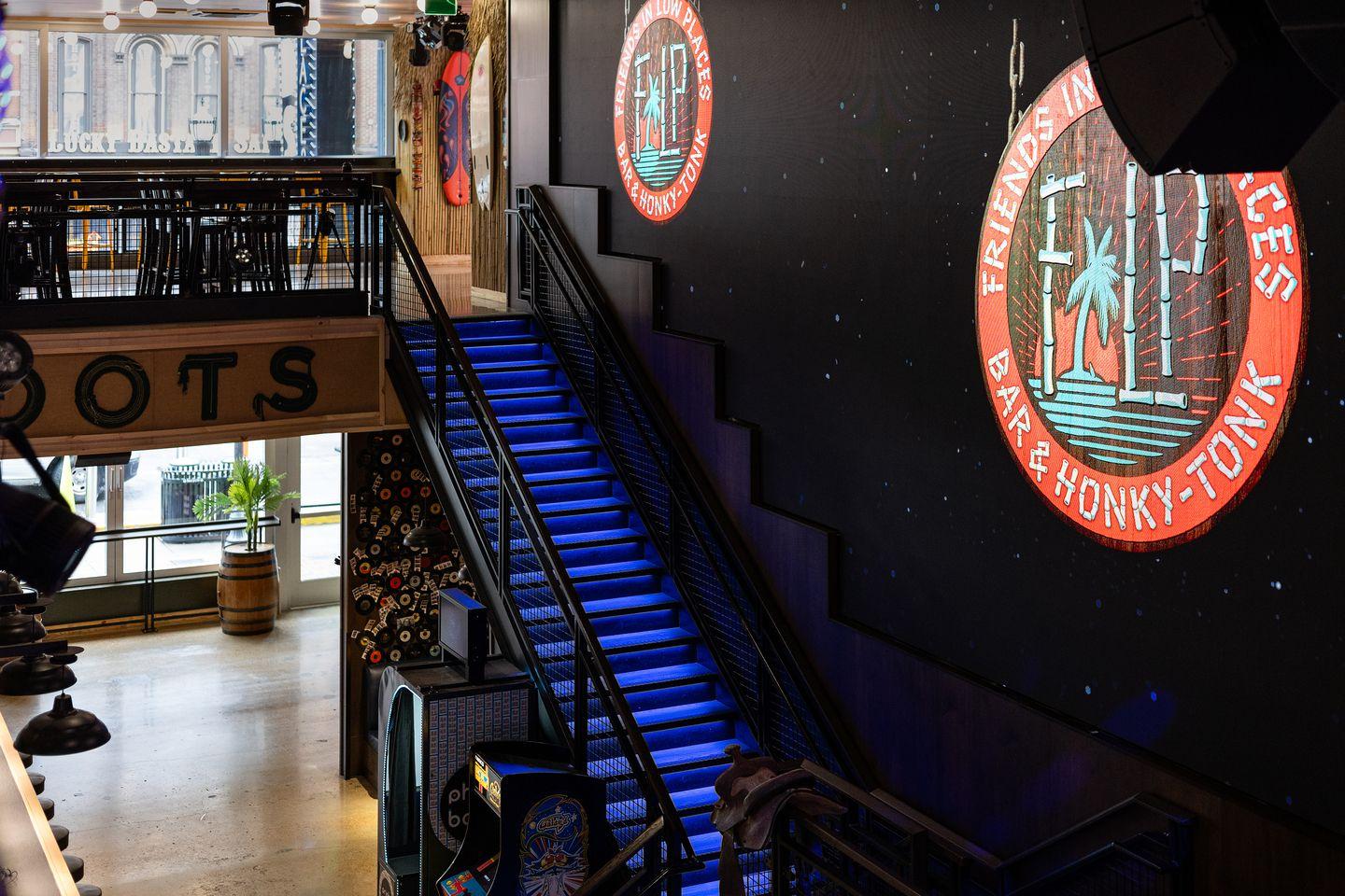 Honky Tonk - 2nd Floor - Photo 8