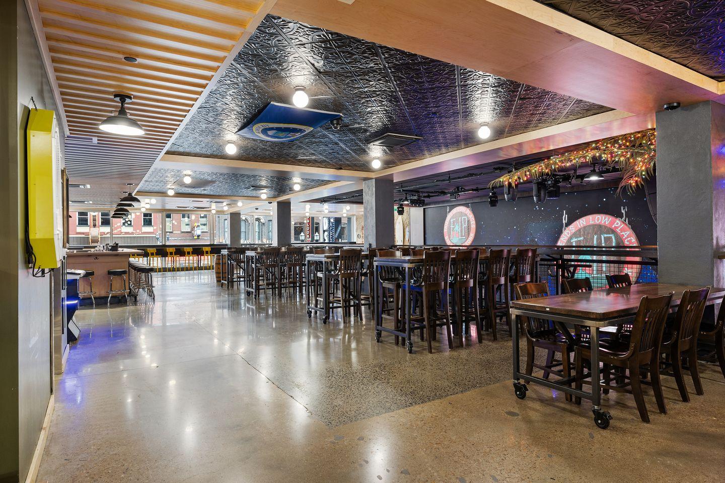 Honky Tonk - Center Mezzanine - Photo 4