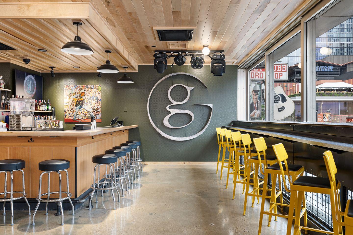 Honky Tonk - Center Mezzanine - Photo 8