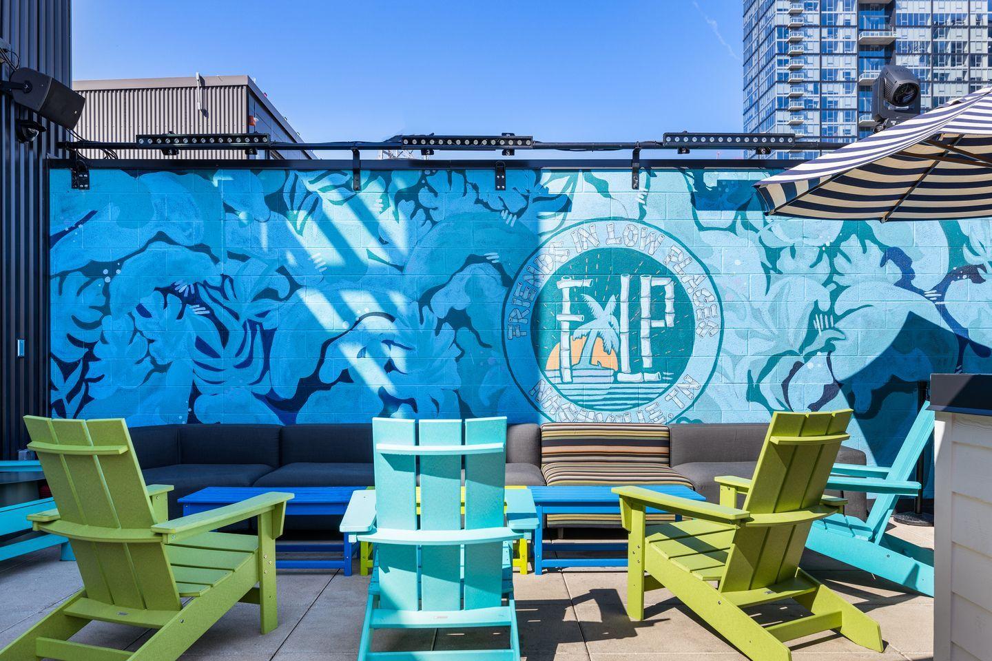 The Oasis - Semi Private Areas - Photo 2