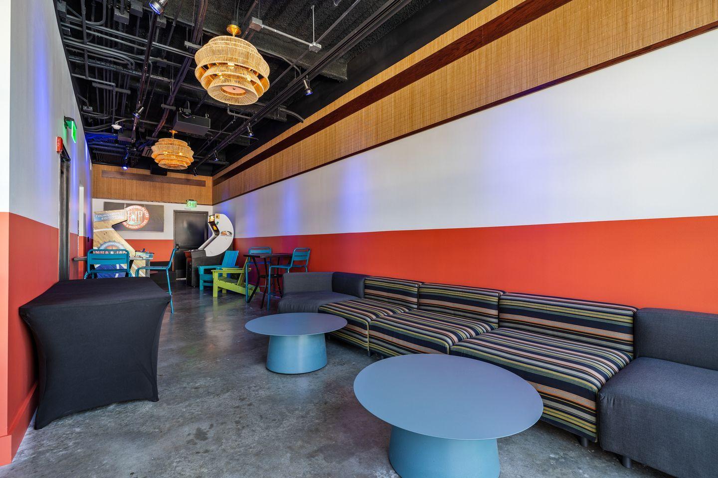 The Oasis - Semi Private Areas - Photo 6