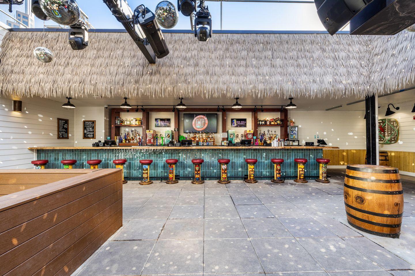 The Oasis - Tiki Bar - Photo 2